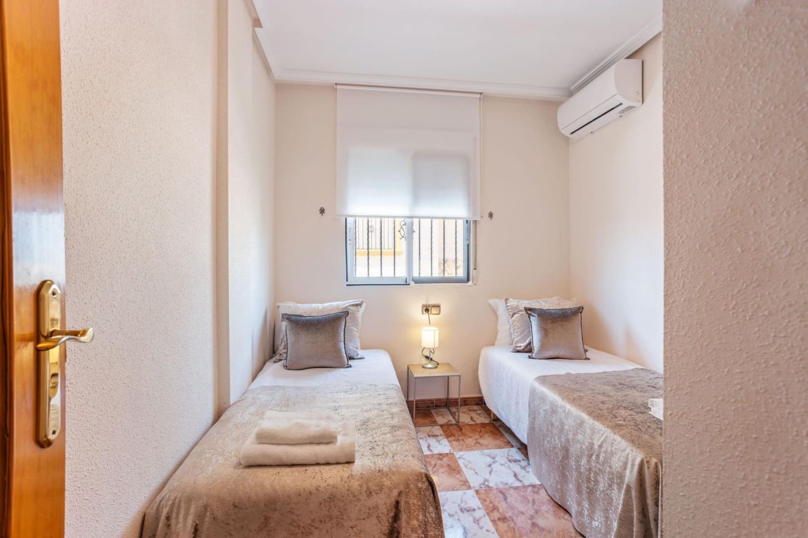 2 slaapkamer Rijtjeshuis te koop in La Regia - € 244.900 (Ref: 10004275)
