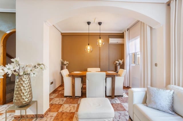 2 slaapkamer Rijtjeshuis te koop in La Regia, Orihuela - € 244.900 (Ref: 10004275)