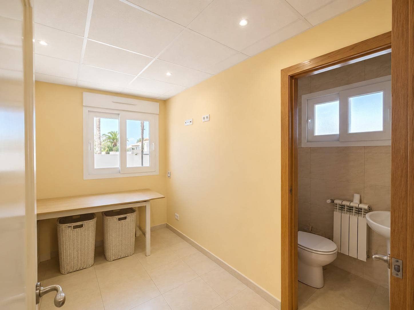 12 slaapkamer Villa te koop in Cabo Roig met zwembad - € 1.750.000 (Ref: 10005709)