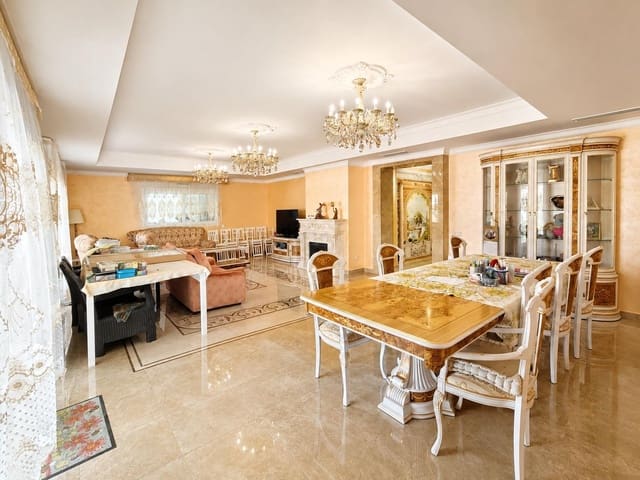 12 slaapkamer Villa te koop in Cabo Roig, Orihuela met zwembad - € 1.750.000 (Ref: 10005709)