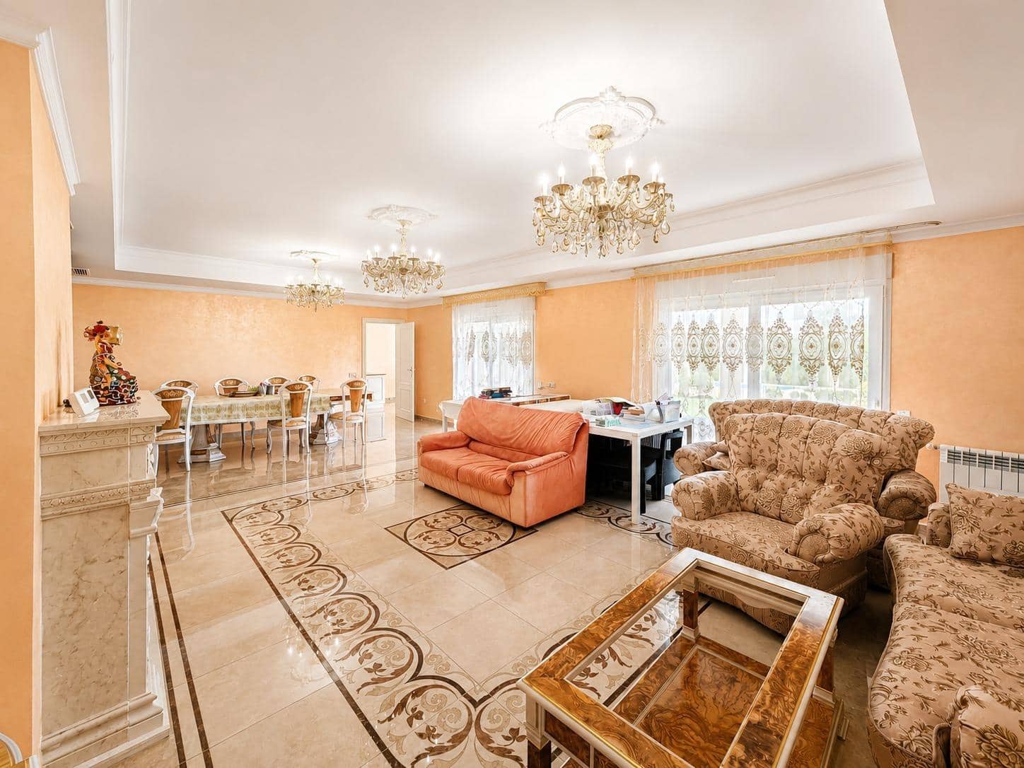 12 slaapkamer Villa te koop in Cabo Roig met zwembad - € 1.750.000 (Ref: 10005709)
