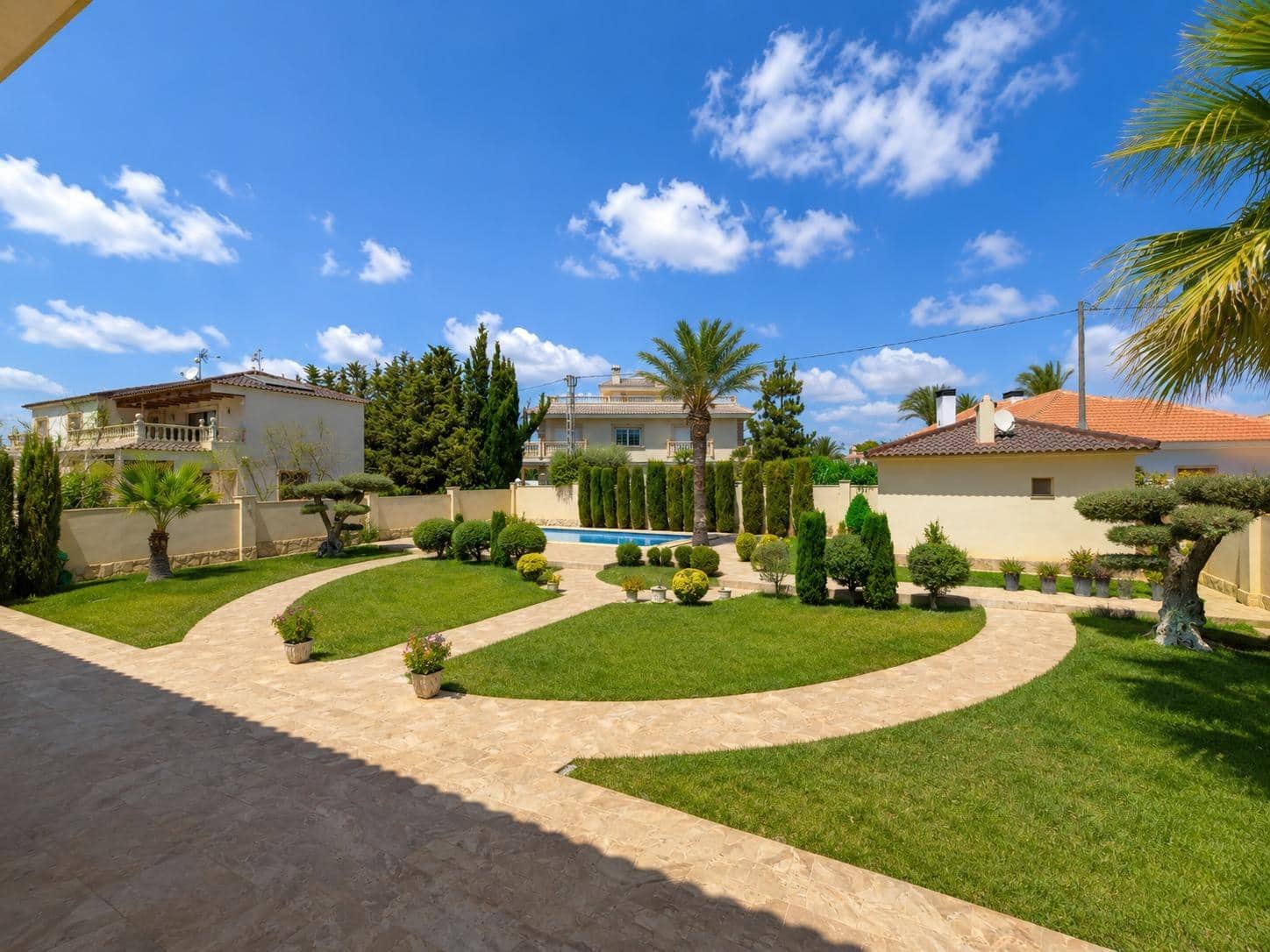 12 slaapkamer Villa te koop in Cabo Roig met zwembad - € 1.750.000 (Ref: 10005709)