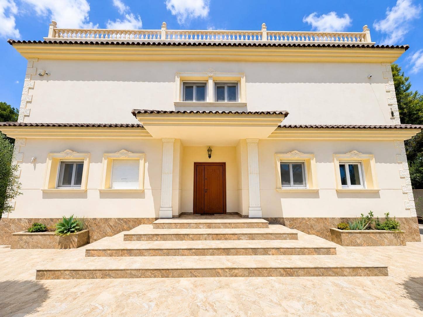 12 slaapkamer Villa te koop in Cabo Roig met zwembad - € 1.750.000 (Ref: 10005709)