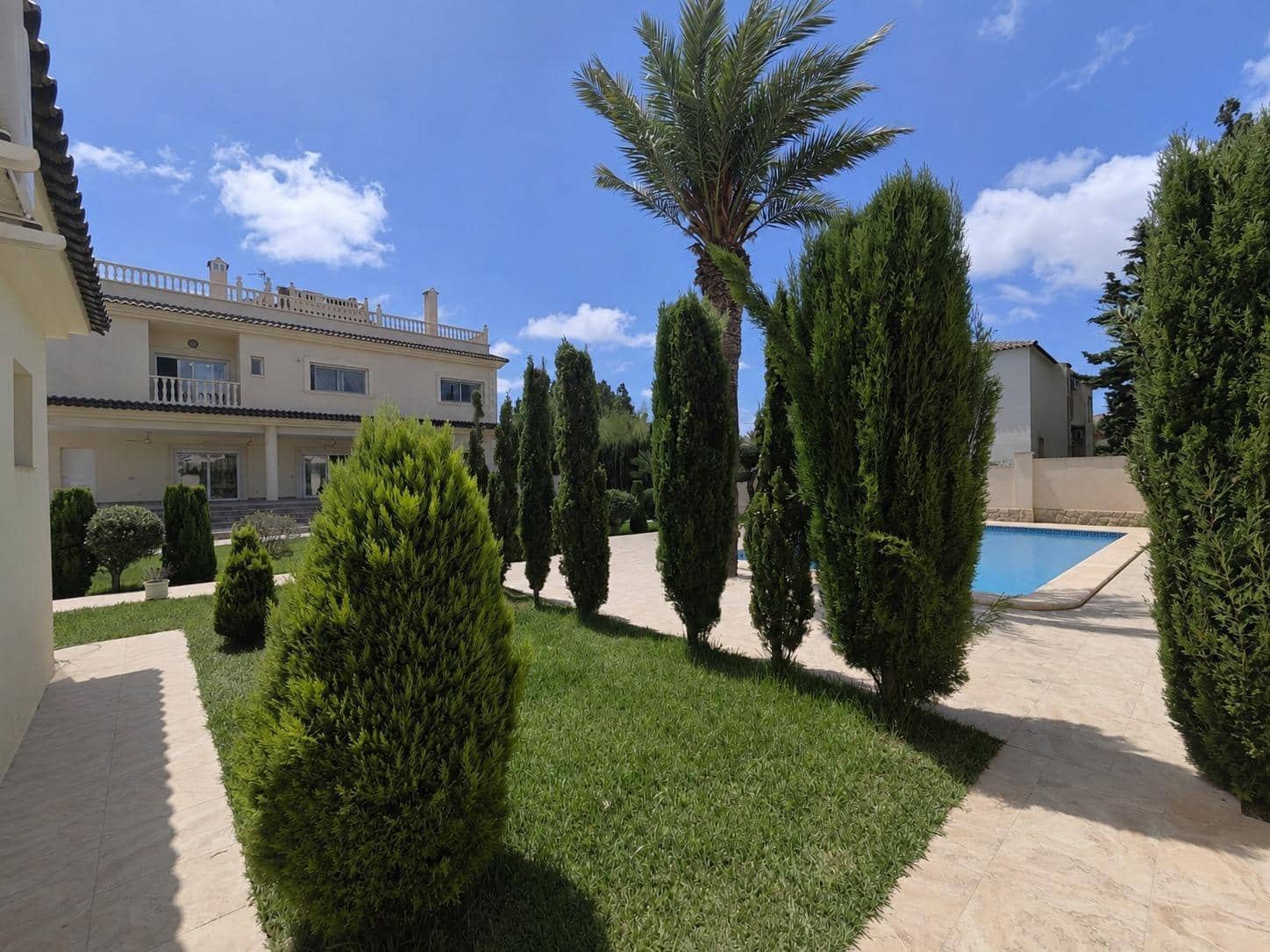 12 slaapkamer Villa te koop in Cabo Roig met zwembad - € 1.750.000 (Ref: 10005709)