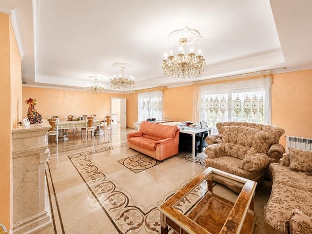 12 bedroom Villa for sale in Cabo Roig, Orihuela with pool - € 1,750,000 (Ref: 10005709)