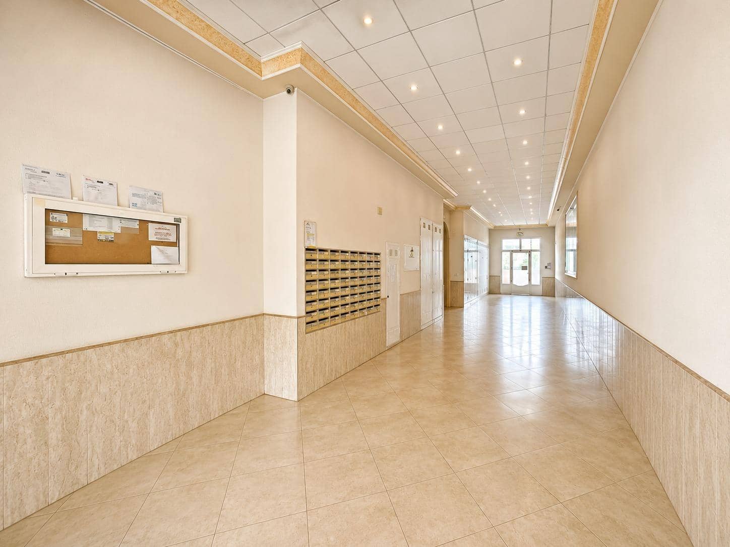 2 soverom Leilighet til salgs i Torrevieja med svømmebasseng - € 165 000 (Ref: 10015657)