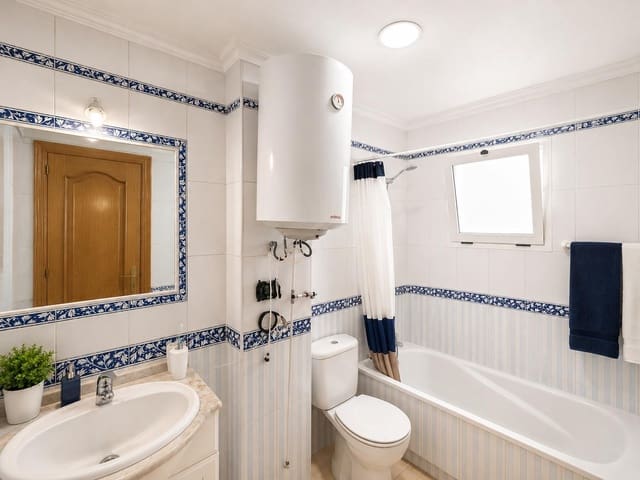 2 soveværelse Lejlighed til salg i Playa del Cura, Torrevieja med swimmingpool - € 165.000 (Ref: 10015657)