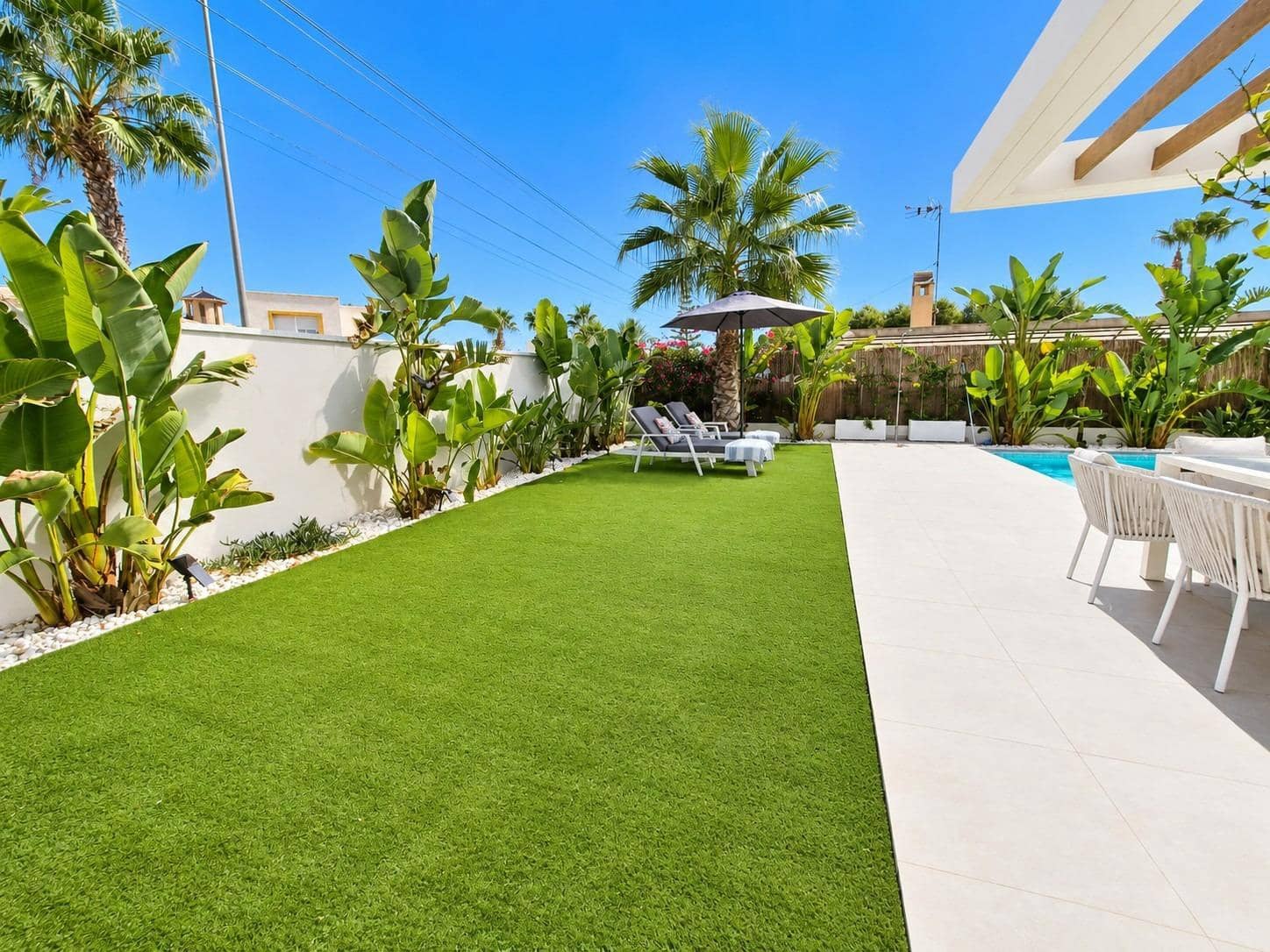 Chalet de 3 habitaciones en Orihuela Costa en venta con piscina garaje - 749.000 € (Ref: 10081357)