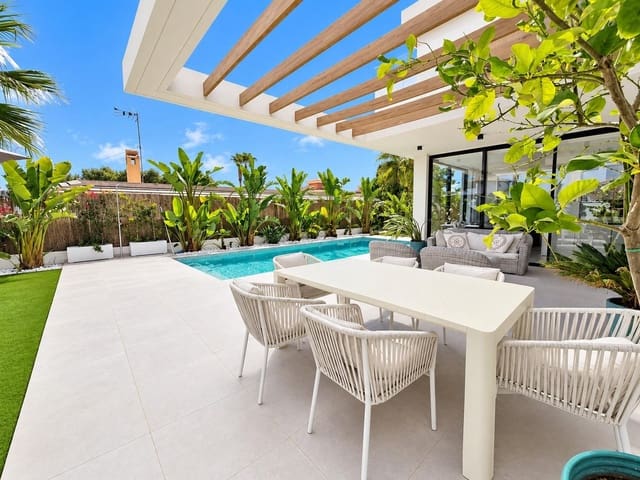 3 soveværelse Villa til salg i Lomas de Cabo Roig - Los Dolses, Orihuela med swimmingpool garage - € 749.000 (Ref: 10081357)