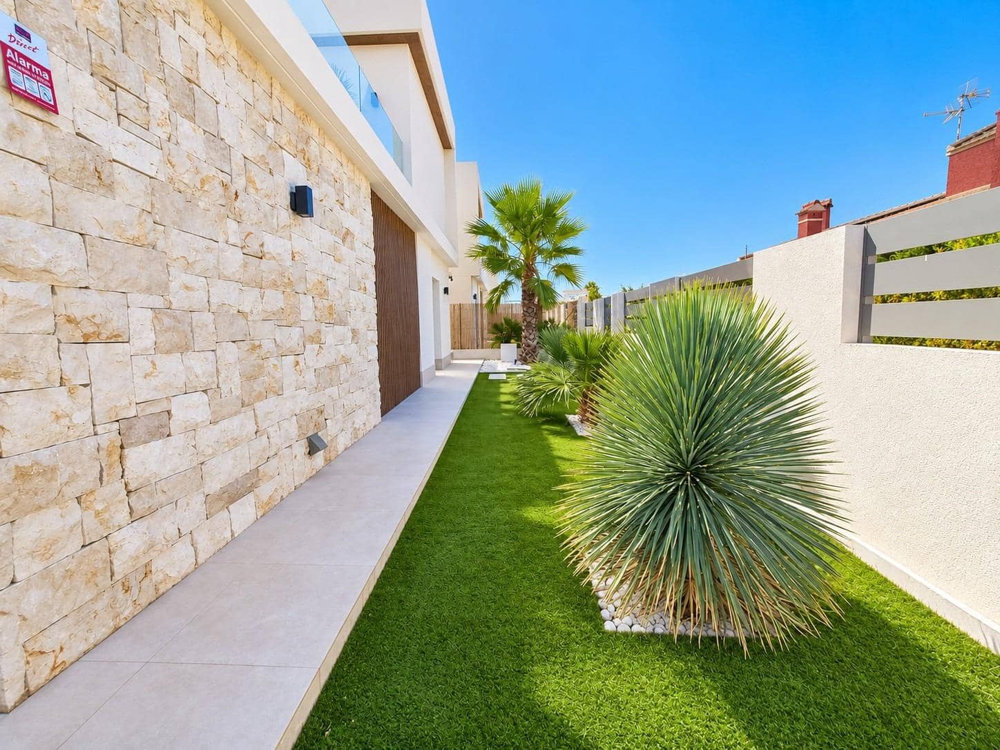 Chalet de 3 habitaciones en Orihuela Costa en venta con piscina garaje - 749.000 € (Ref: 10081357)