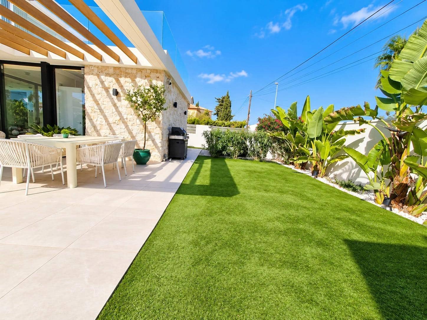 Chalet de 3 habitaciones en Orihuela Costa en venta con piscina garaje - 749.000 € (Ref: 10081357)
