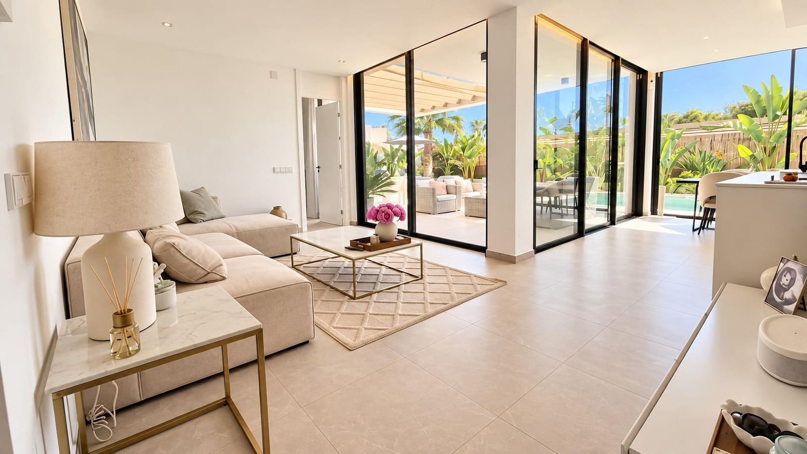 Chalet de 3 habitaciones en Orihuela Costa en venta con piscina garaje - 749.000 € (Ref: 10081357)