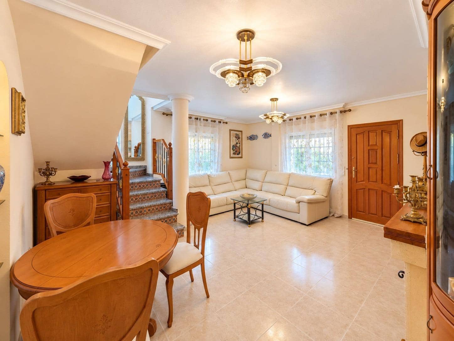3 soveværelse Villa til salg i Filipinas med swimmingpool - € 369.000 (Ref: 10089781)