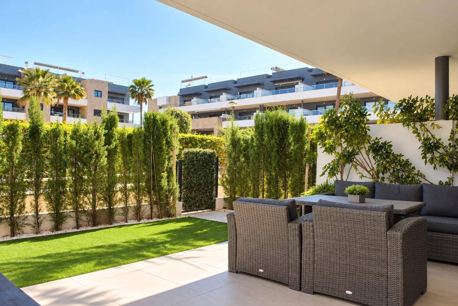 3 soverom Leilighet til salgs i Playa Flamenca med svømmebasseng garasje - € 1 120 (Ref: 10094796)