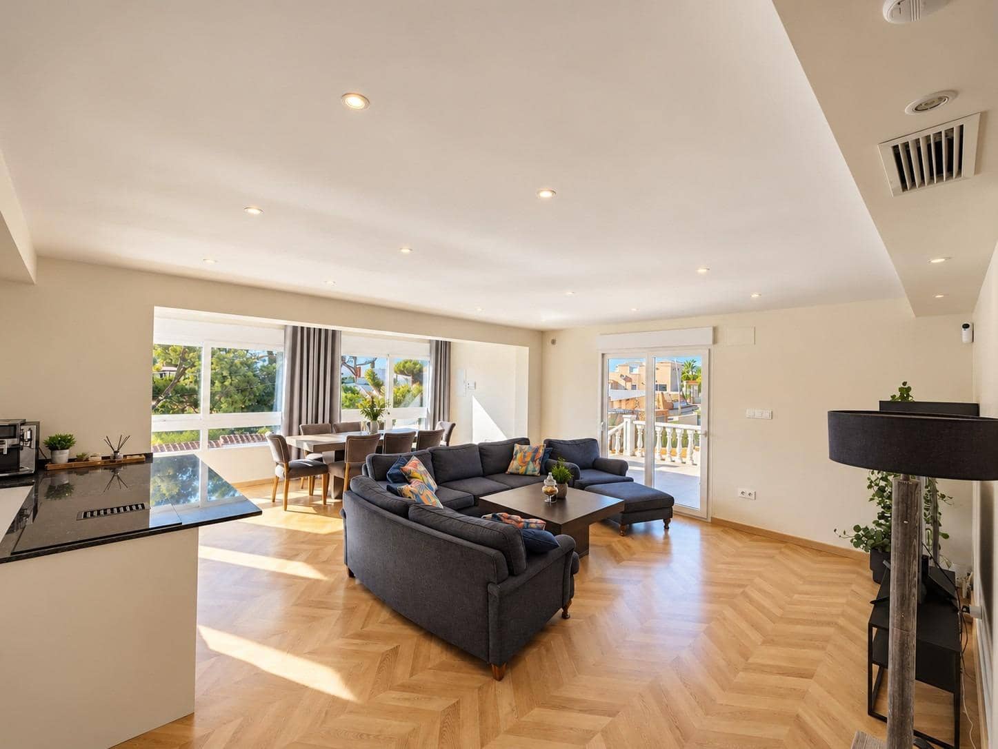 5 soverom Villa til salgs i Torrevieja - € 599 000 (Ref: 10102701)