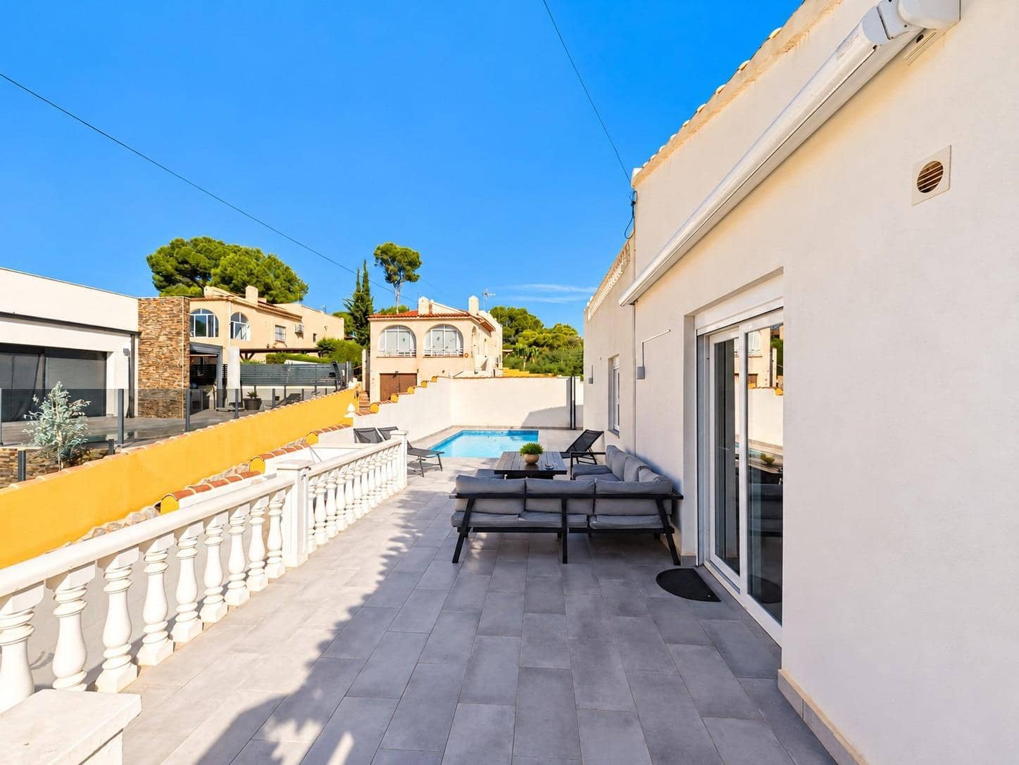 5 soverom Villa til salgs i Torrevieja - € 599 000 (Ref: 10102701)