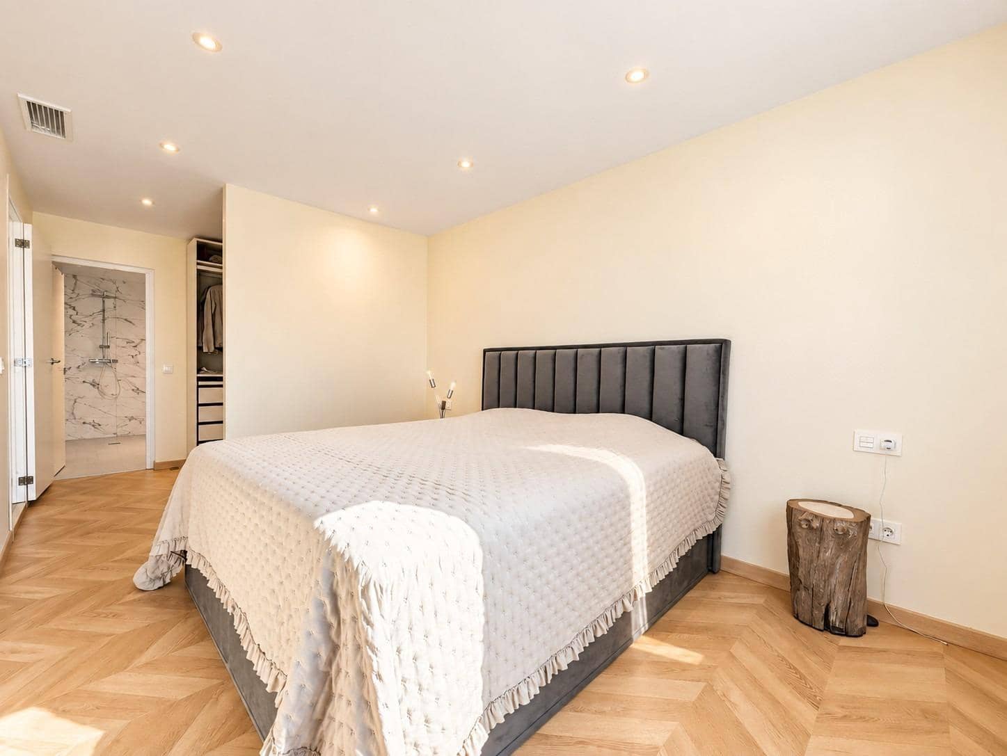 5 soverom Villa til salgs i Torrevieja - € 599 000 (Ref: 10102701)