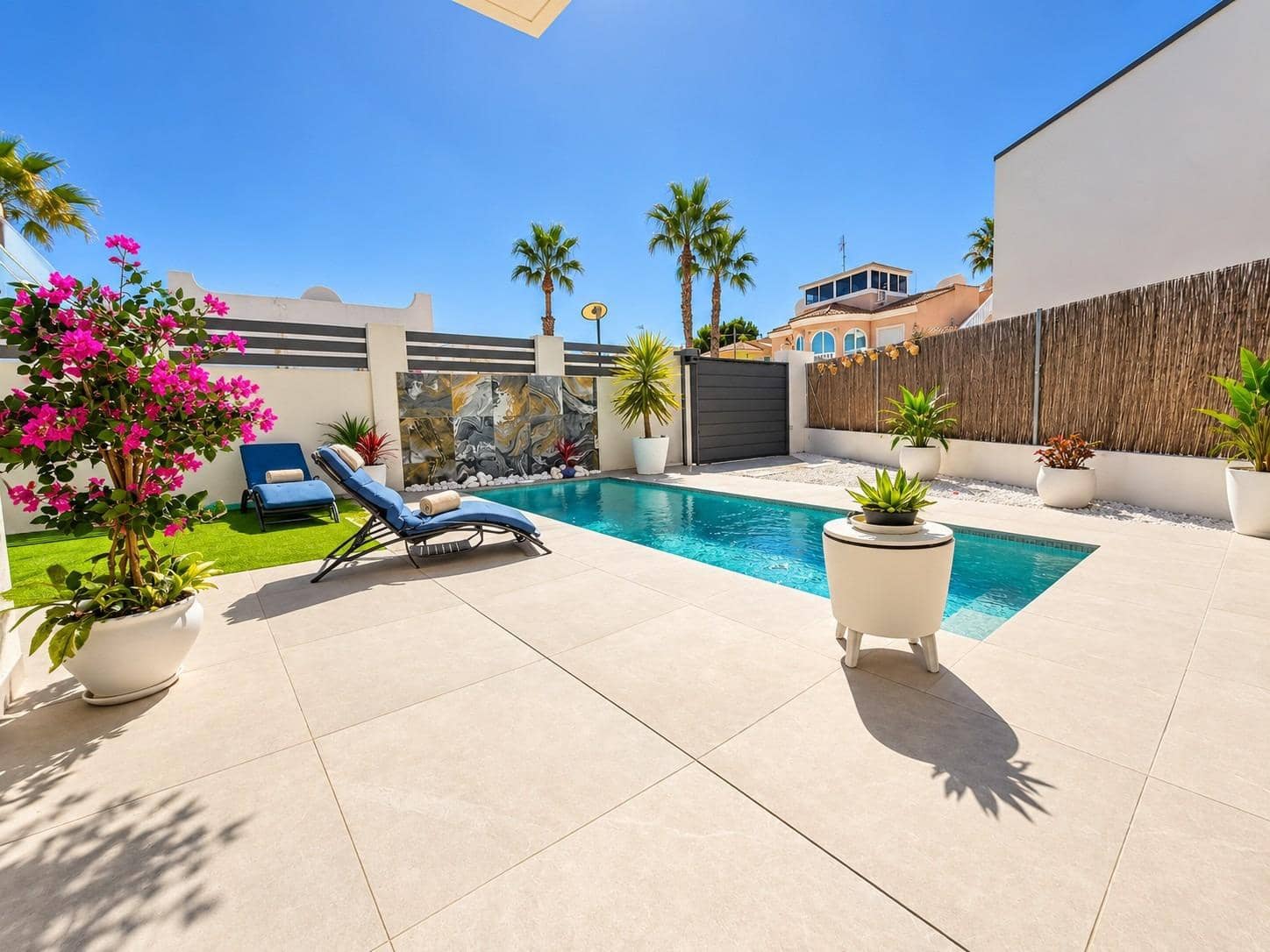 3 soverom Villa til salgs i San Miguel de Salinas med svømmebasseng - € 524 900 (Ref: 10102702)
