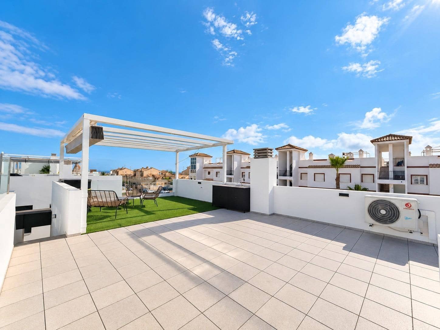 3 chambre Bungalow à vendre à Orihuela Costa avec piscine - 449 000 € (Ref: 10136170)