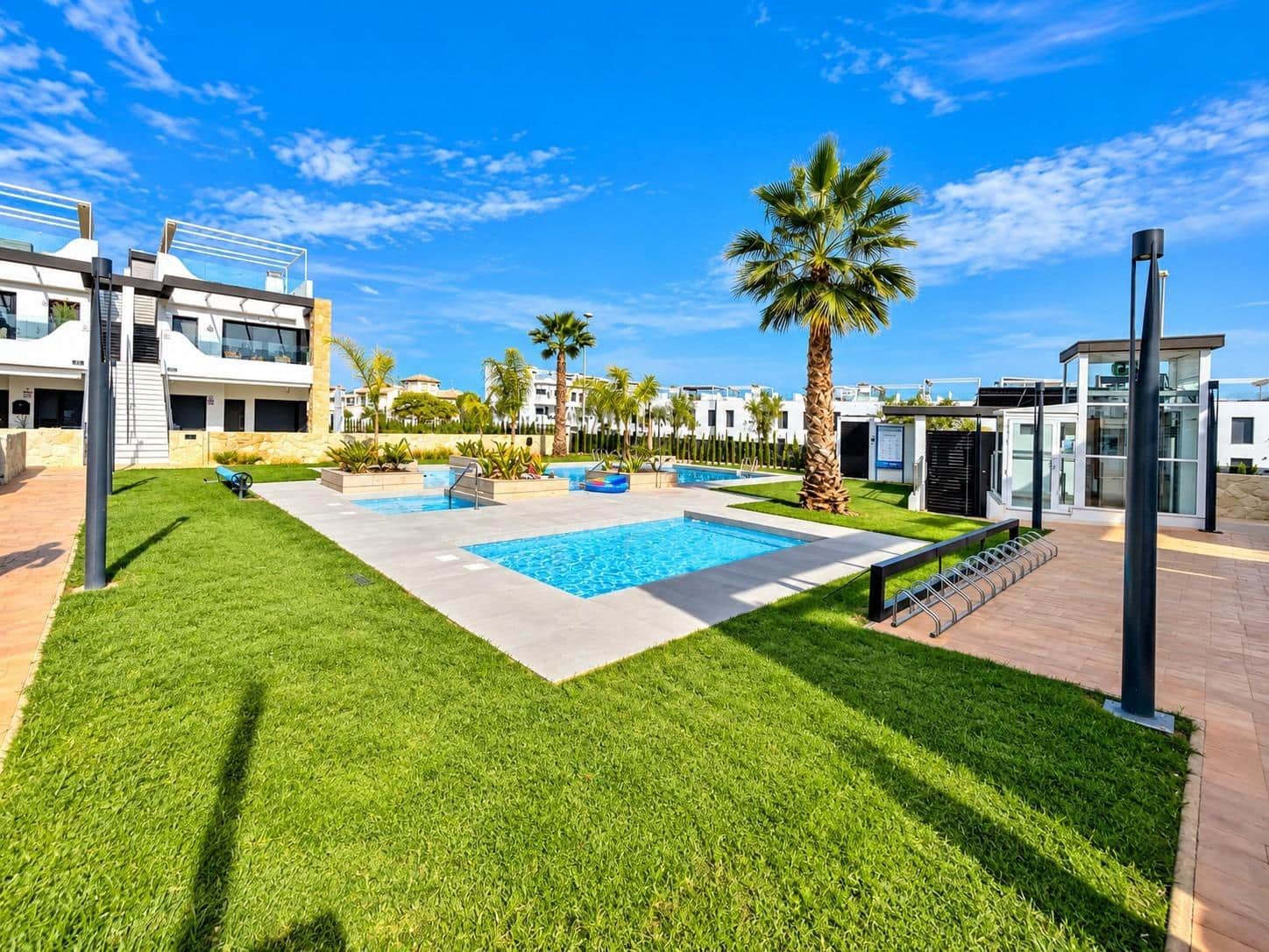 3 chambre Bungalow à vendre à Orihuela Costa avec piscine - 449 000 € (Ref: 10136170)
