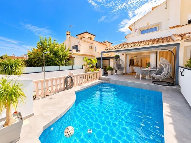 3 soverom Villa til salgs i Mil Palmeras, Pilar de la Horadada med svømmebasseng - € 395 000 (Ref: 10139804)