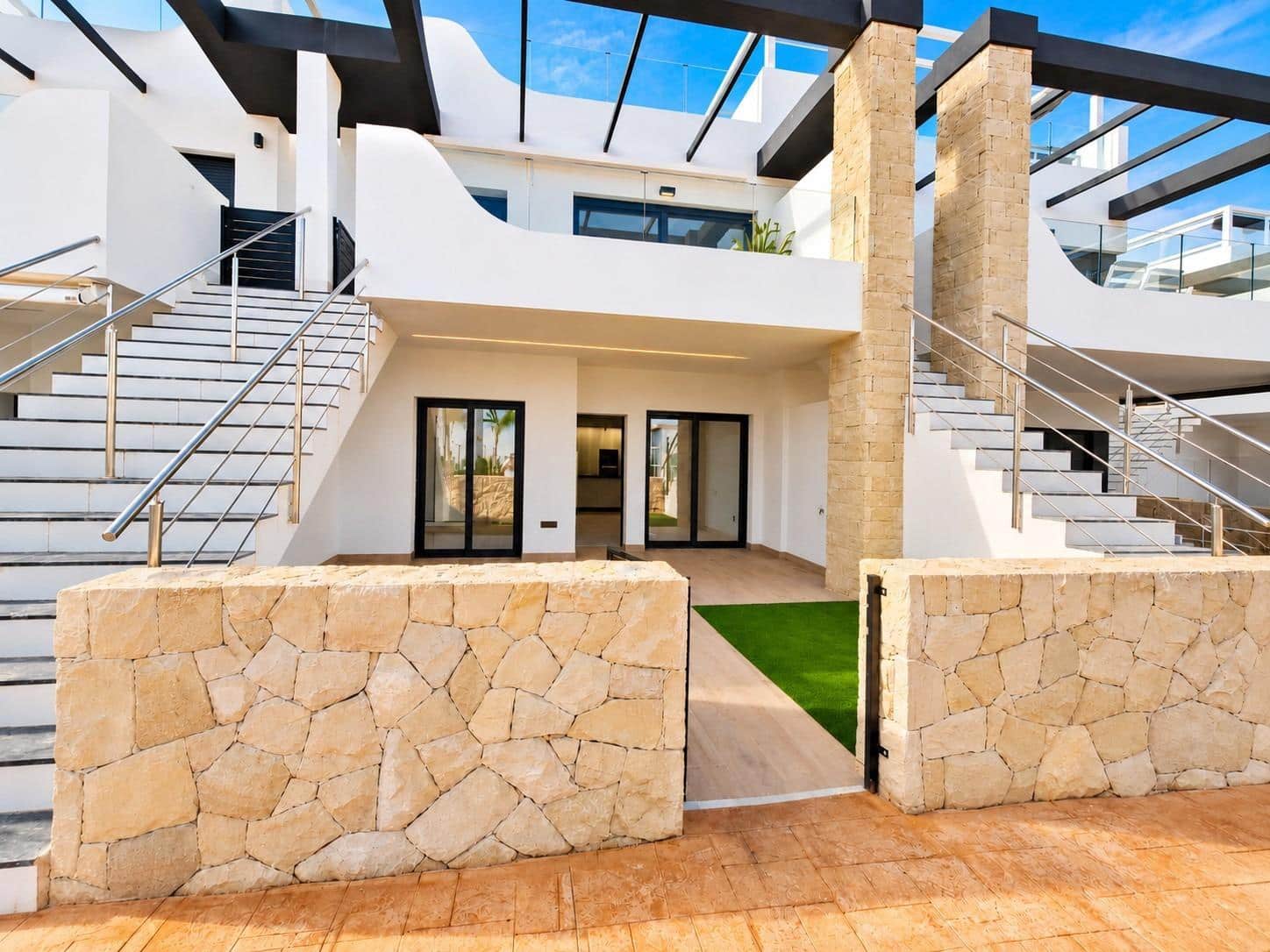 3 makuuhuone Bungalow myytävänä paikassa Orihuela Costa - 425 000 € (Ref: 10139805)
