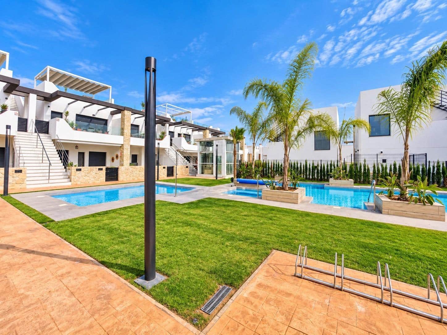 3 makuuhuone Bungalow myytävänä paikassa Orihuela Costa - 425 000 € (Ref: 10139805)