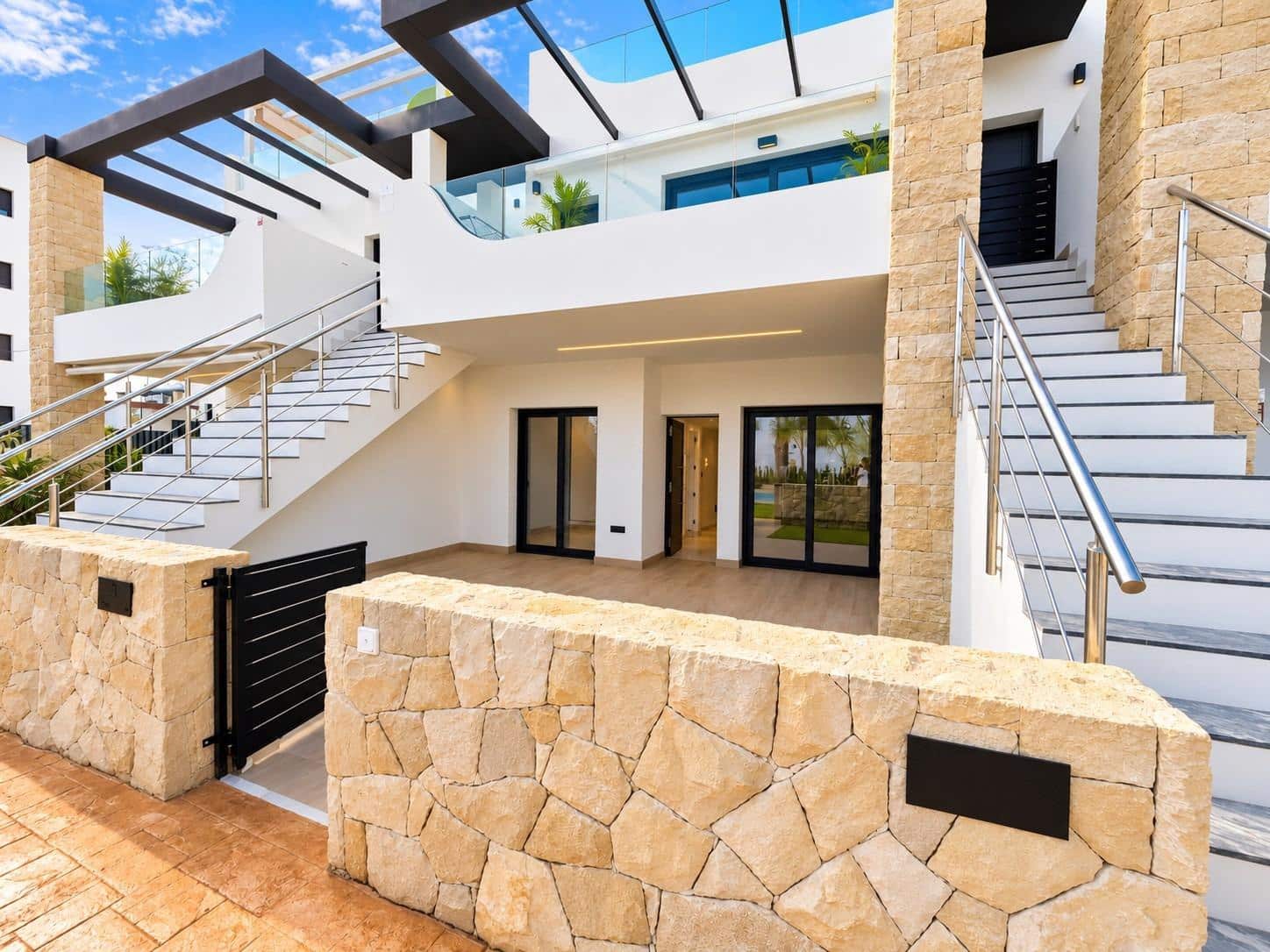 3 makuuhuone Bungalow myytävänä paikassa Orihuela Costa - 425 000 € (Ref: 10139805)