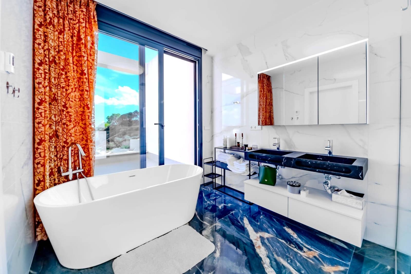 6 soverom Villa til salgs i Las Colinas Golf med svømmebasseng - € 1 990 000 (Ref: 10155340)