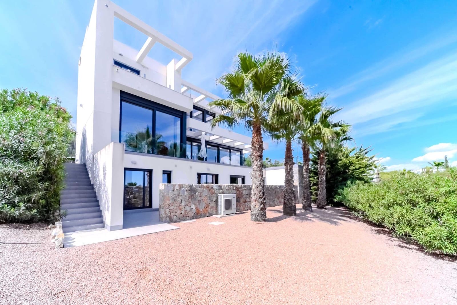 6 soverom Villa til salgs i Las Colinas Golf med svømmebasseng - € 1 990 000 (Ref: 10155340)