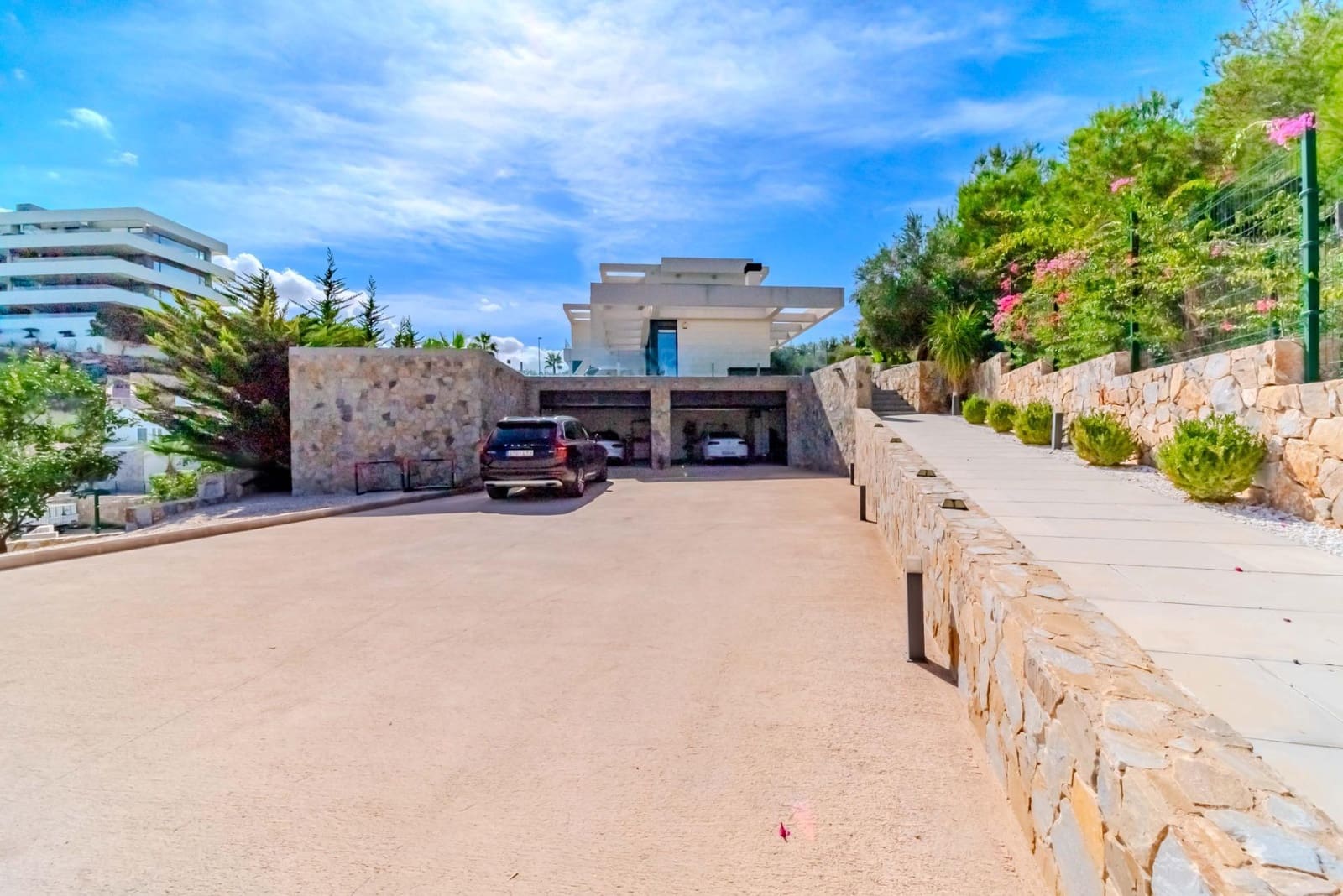6 soverom Villa til salgs i Las Colinas Golf med svømmebasseng - € 1 990 000 (Ref: 10155340)