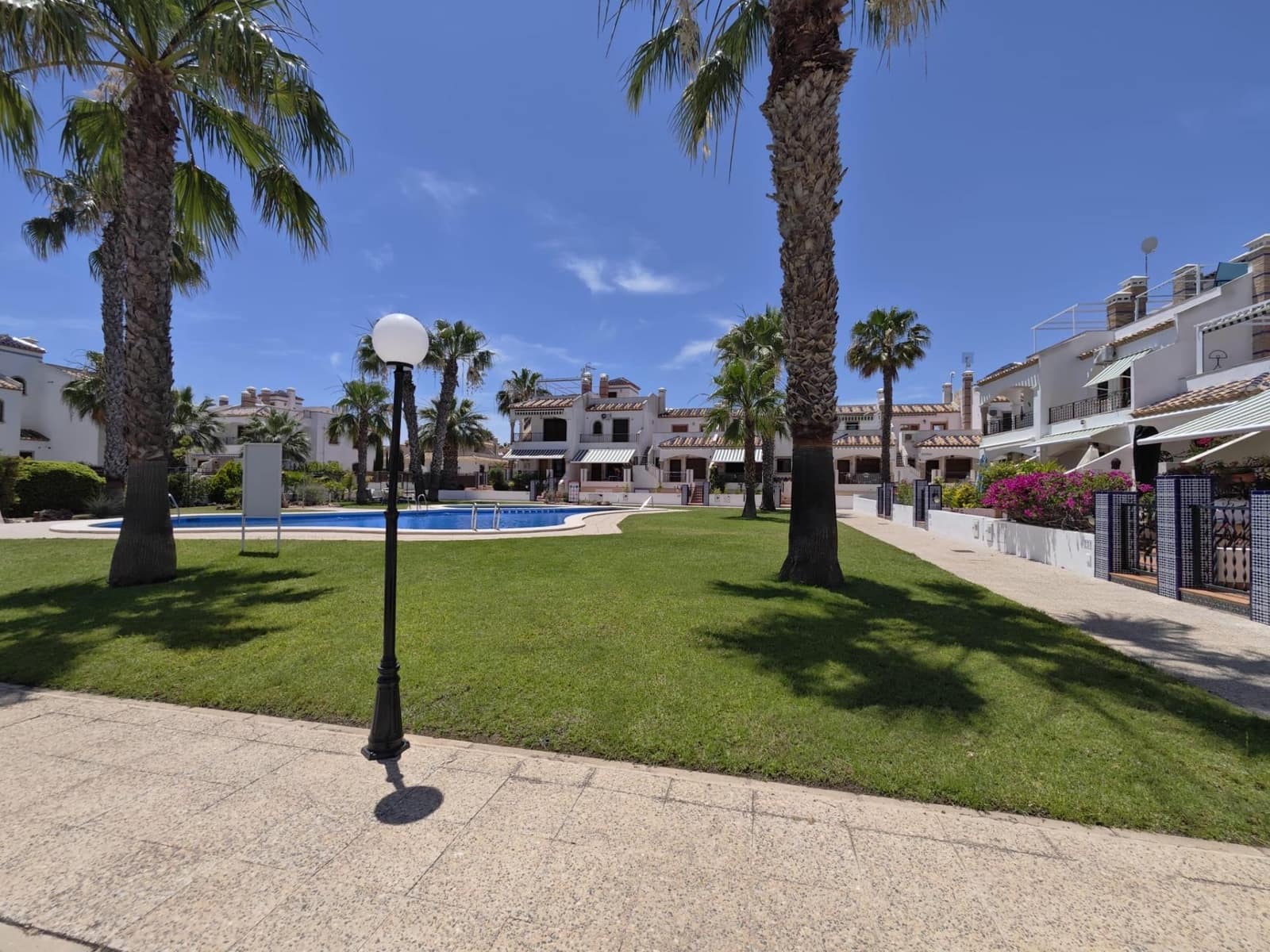 2 sypialnia Apartament na sprzedaż w Orihuela Costa - 234 000 € (Ref: 9908734)