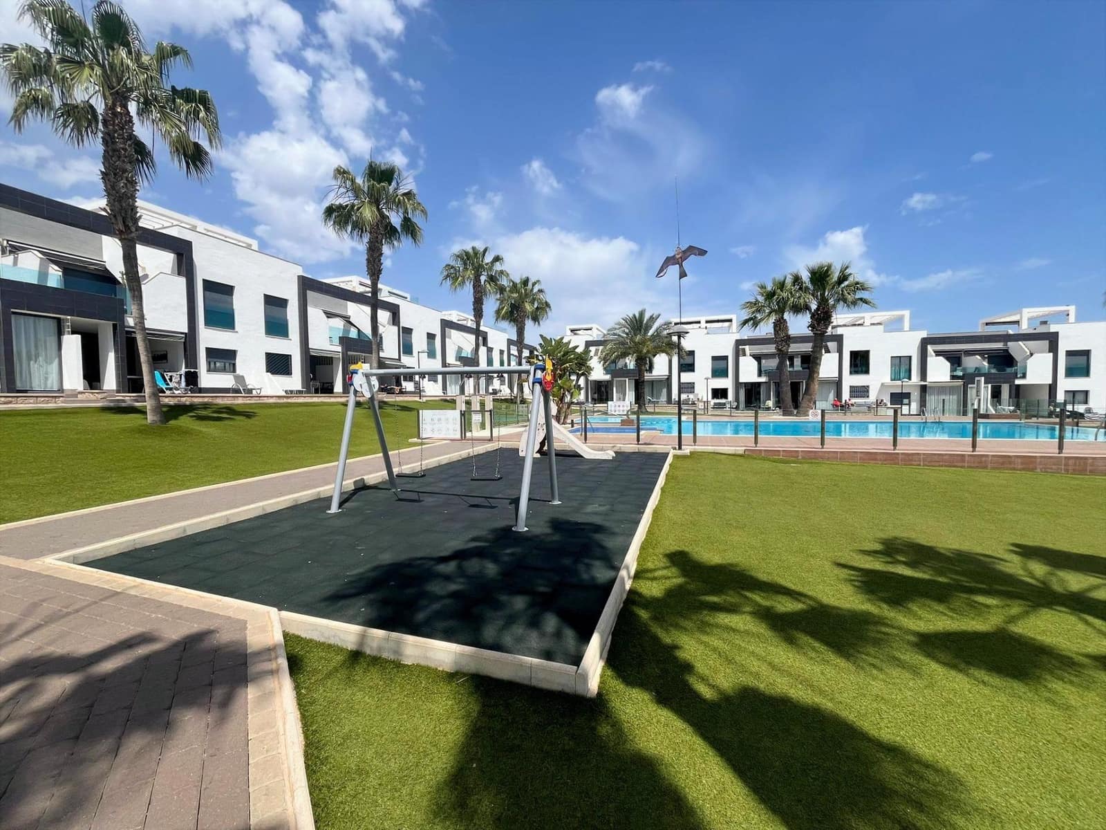 2 sypialnia Bungalow na sprzedaż w La Zenia - 267 000 € (Ref: 9908737)