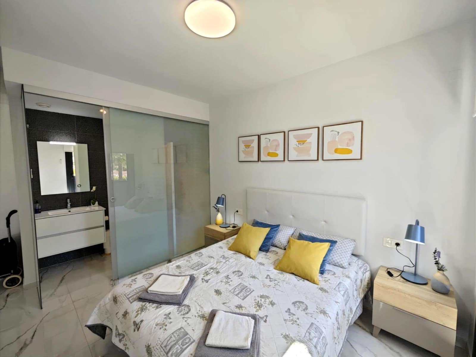 Apartamento de 2 habitaciones en Orihuela Costa en venta con garaje - 249.000 € (Ref: 9908738)