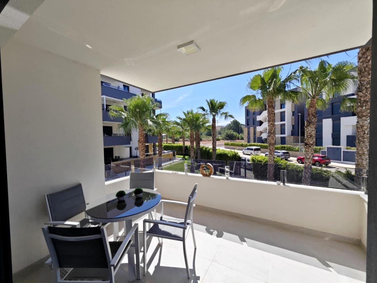 Apartamento de 2 habitaciones en Orihuela Costa en venta con garaje - 249.000 € (Ref: 9908738)