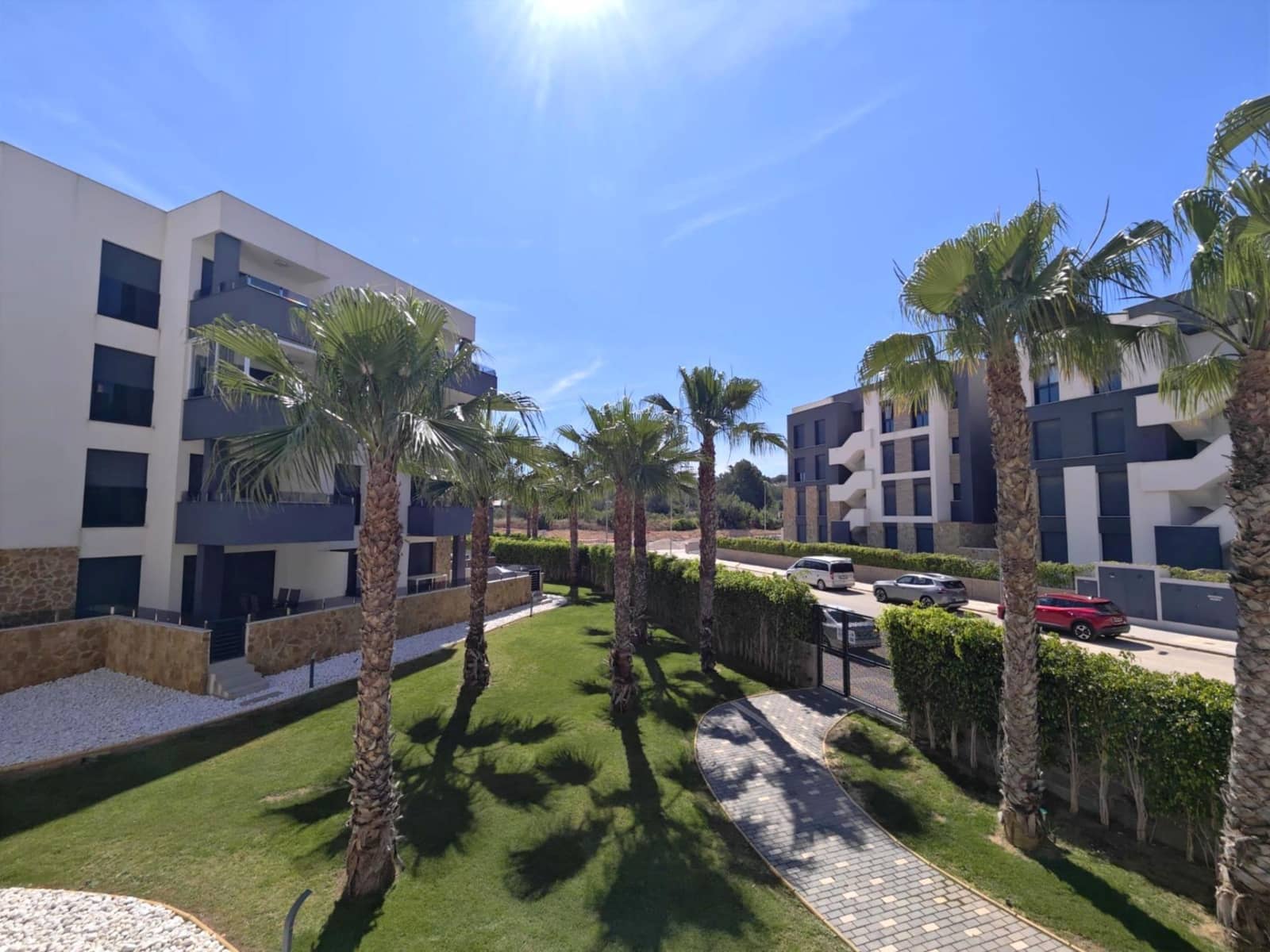Apartamento de 2 habitaciones en Orihuela Costa en venta con garaje - 249.000 € (Ref: 9908738)