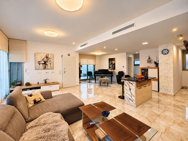 Chalet de 3 habitaciones en Orihuela Costa, Orihuela en venta con piscina garaje - 469.000 € (Ref: 9908740)