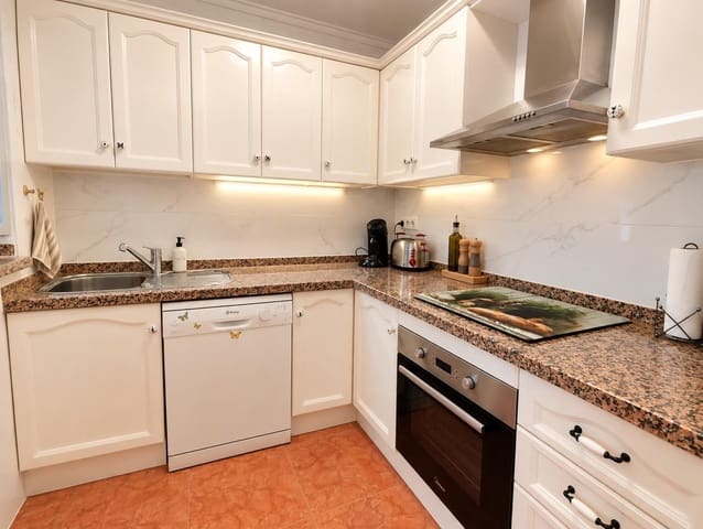 4 slaapkamer Halfvrijstaande villa te koop in Orihuela Costa, Orihuela met zwembad - € 269.000 (Ref: 9908741)