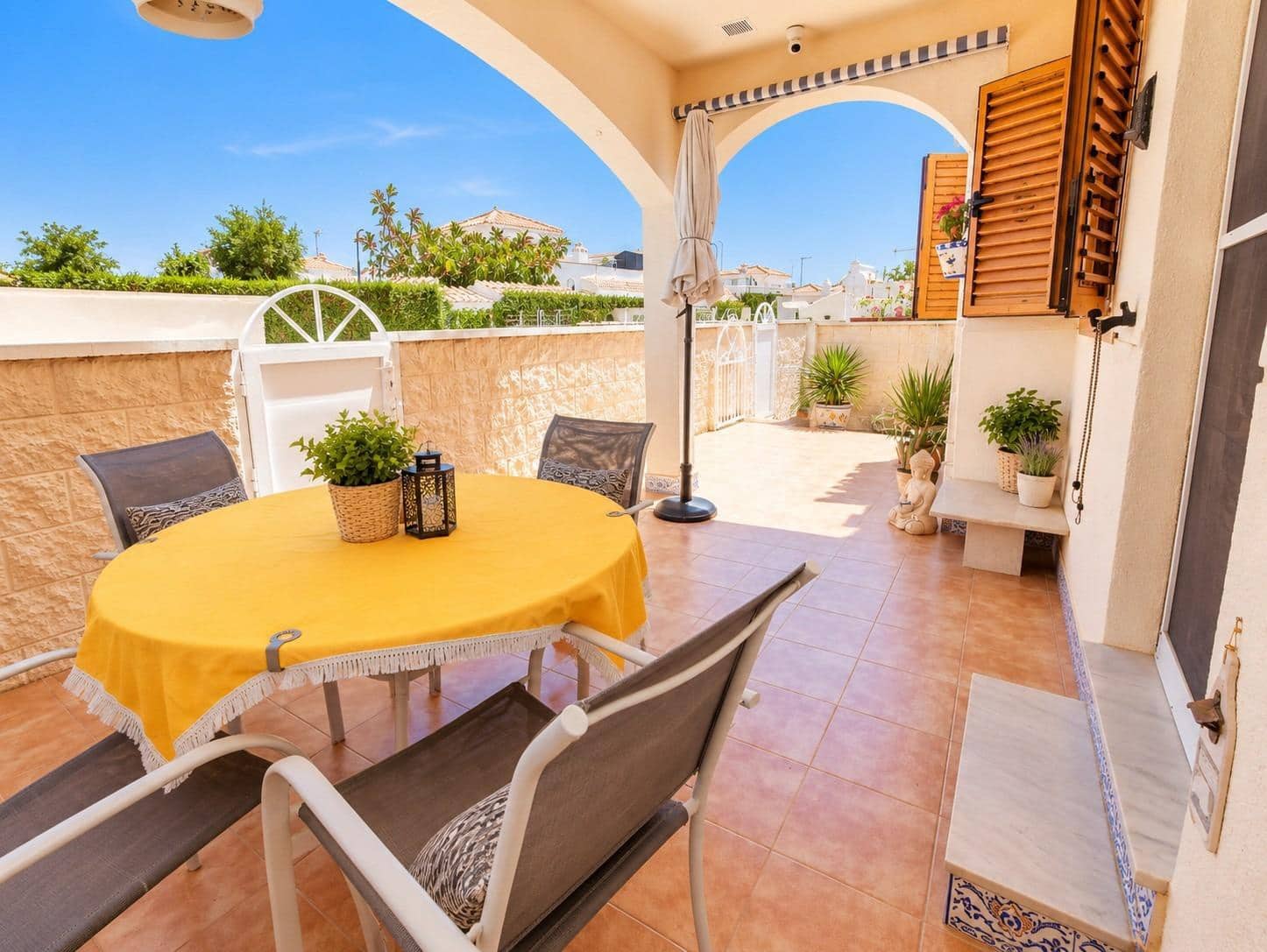 4 bedroom Semi-detached Villa for sale in Orihuela Costa with pool - € 279,000 (Ref: 9908741)