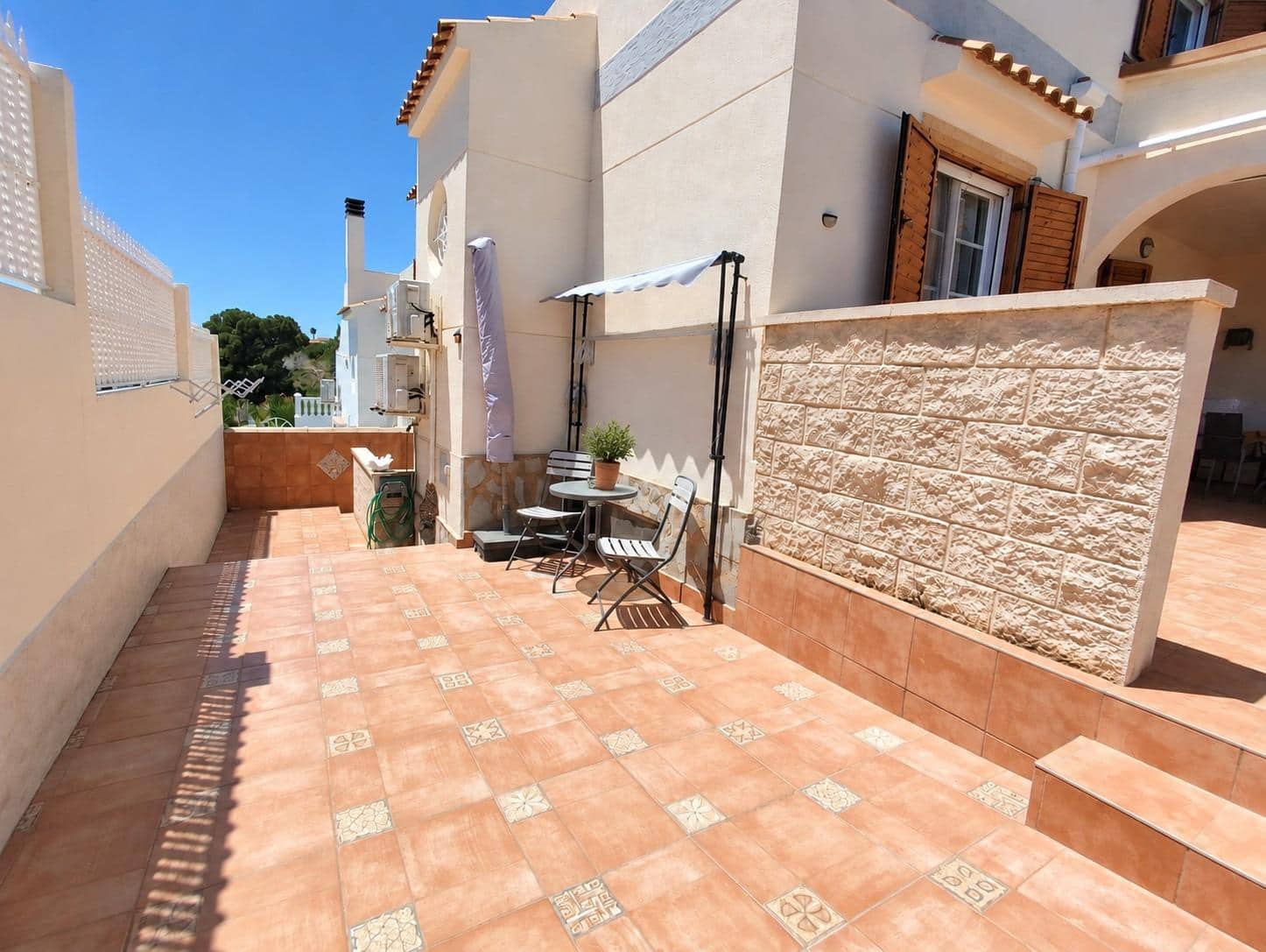 4 bedroom Semi-detached Villa for sale in Orihuela Costa with pool - € 279,000 (Ref: 9908741)