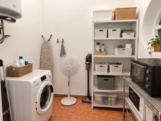 4 slaapkamer Halfvrijstaande villa te koop in Orihuela Costa, Orihuela met zwembad - € 269.000 (Ref: 9908741)