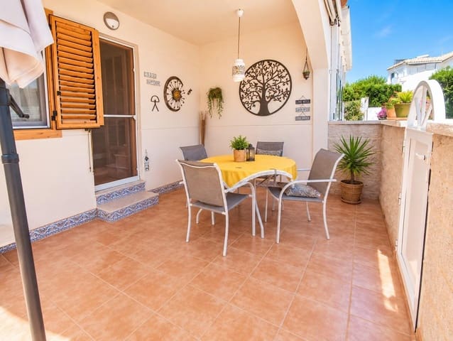 4 slaapkamer Halfvrijstaande villa te koop in Orihuela Costa, Orihuela met zwembad - € 269.000 (Ref: 9908741)