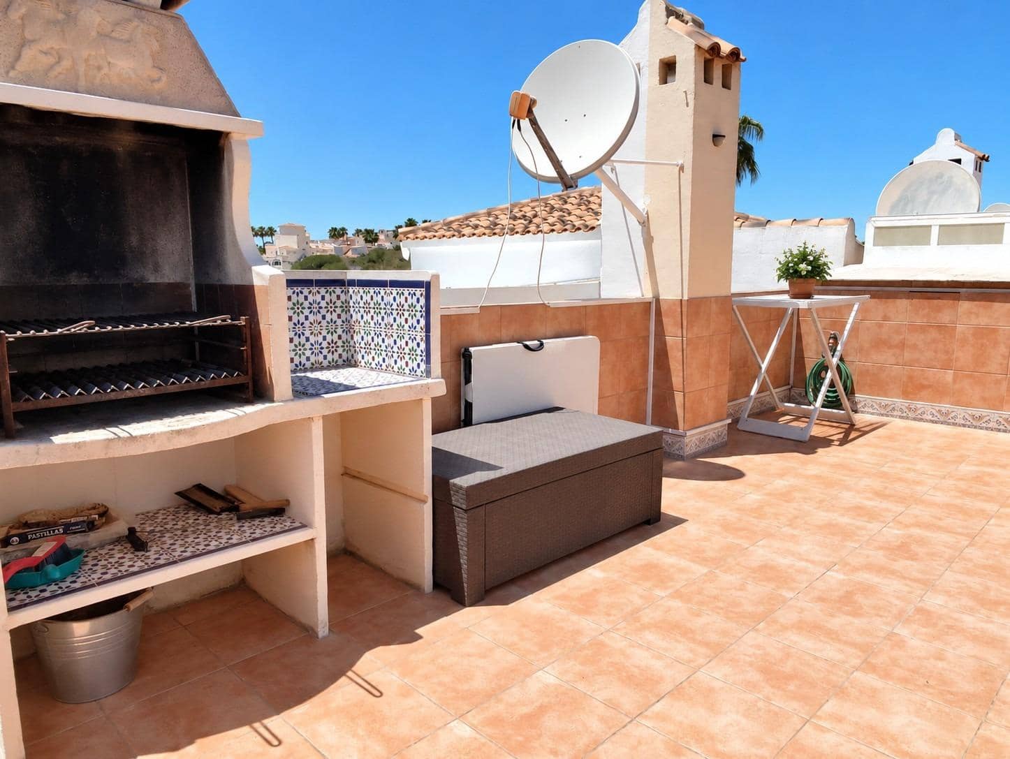 4 bedroom Semi-detached Villa for sale in Orihuela Costa with pool - € 279,000 (Ref: 9908741)