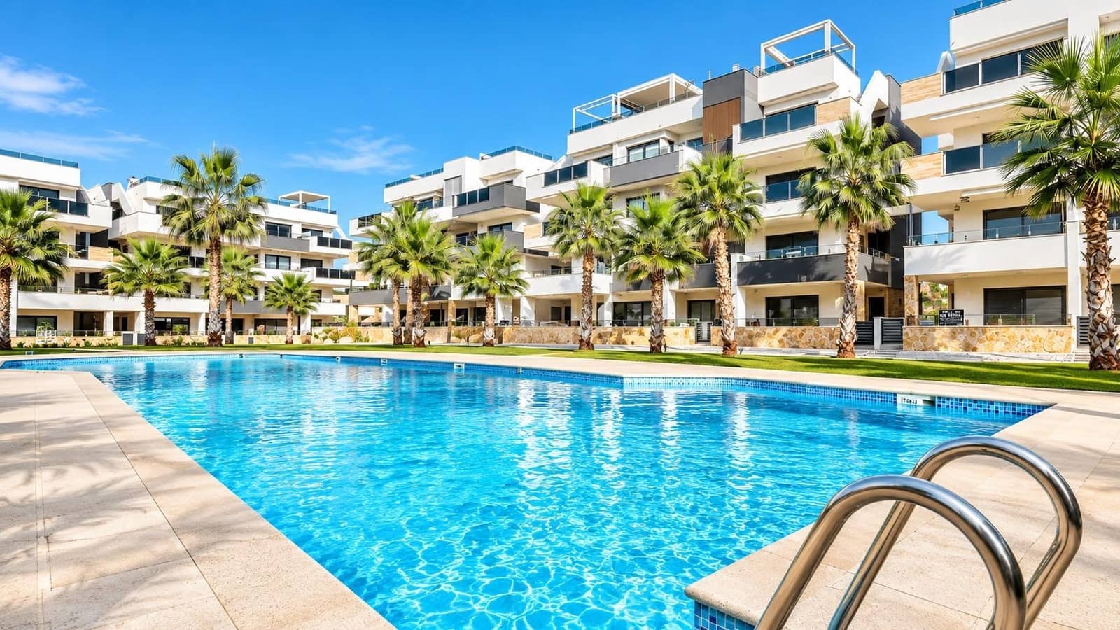 2 soverom Leilighet til salgs i La Florida med svømmebasseng garasje - € 265 000 (Ref: 9908742)