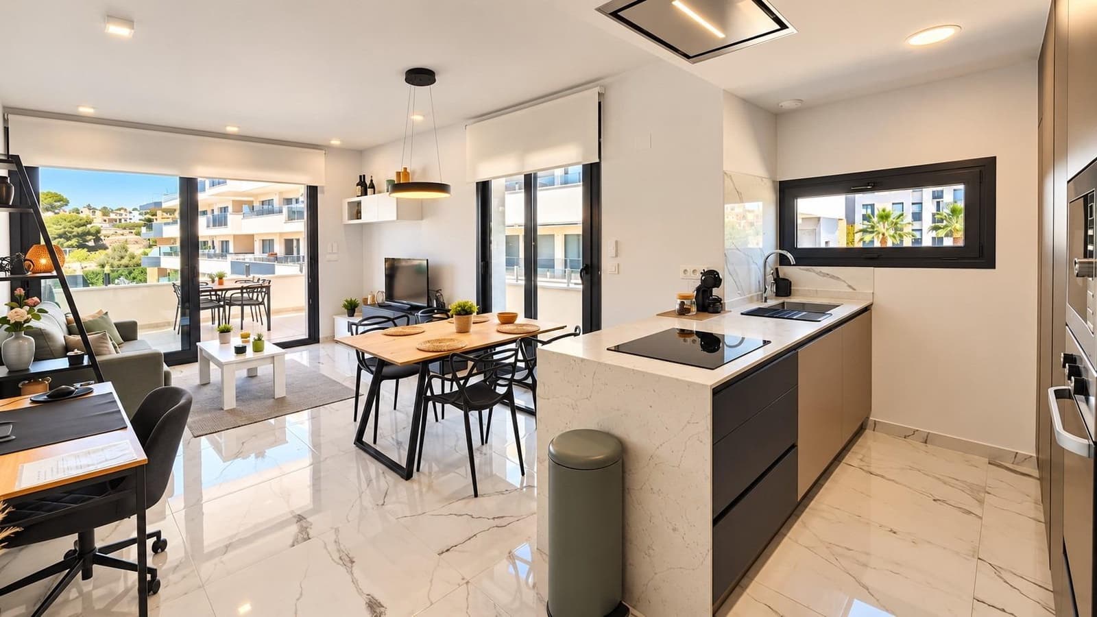 2 soverom Leilighet til salgs i La Florida med svømmebasseng garasje - € 265 000 (Ref: 9908742)