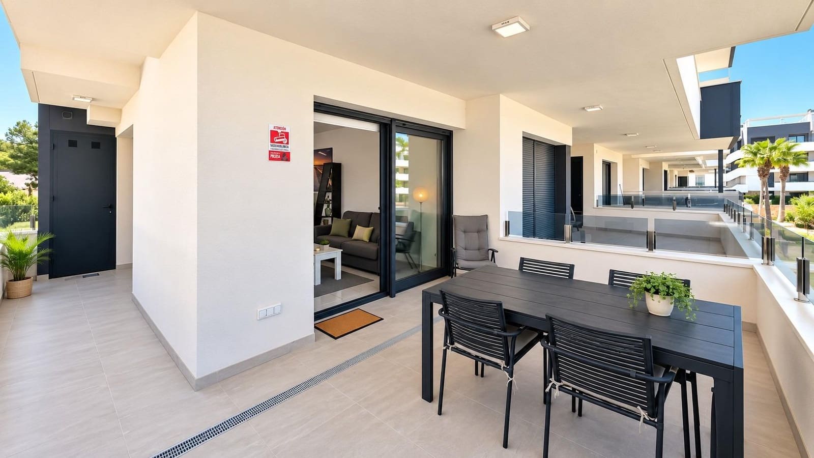 2 soverom Leilighet til salgs i La Florida med svømmebasseng garasje - € 265 000 (Ref: 9908742)