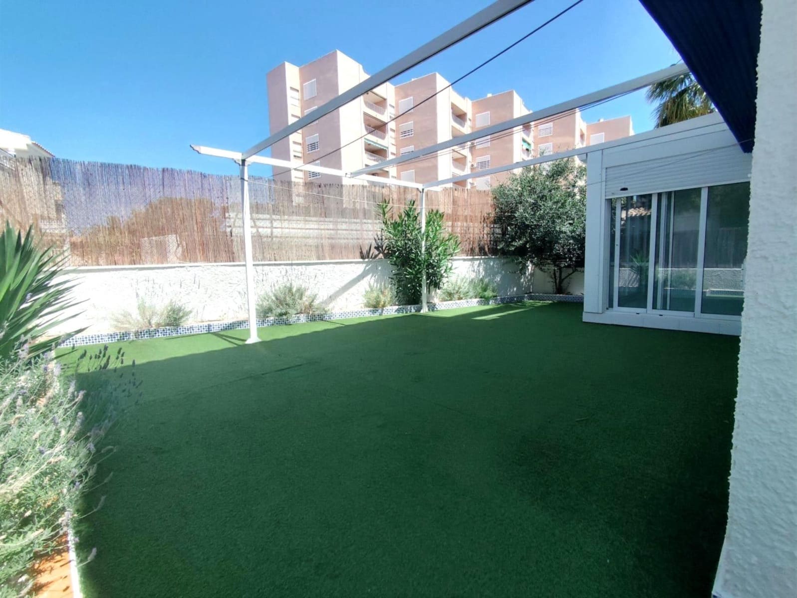 2 soverom Bungalow til salgs i Cabo Roig - € 225 000 (Ref: 9908744)
