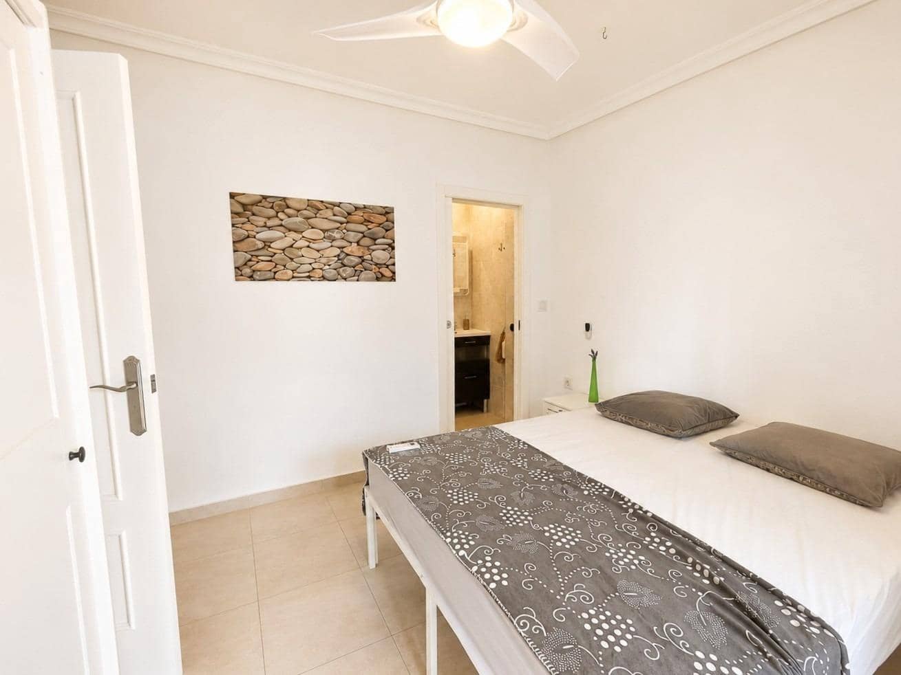 2 soverom Bungalow til salgs i Cabo Roig med svømmebasseng garasje - € 225 000 (Ref: 9908744)