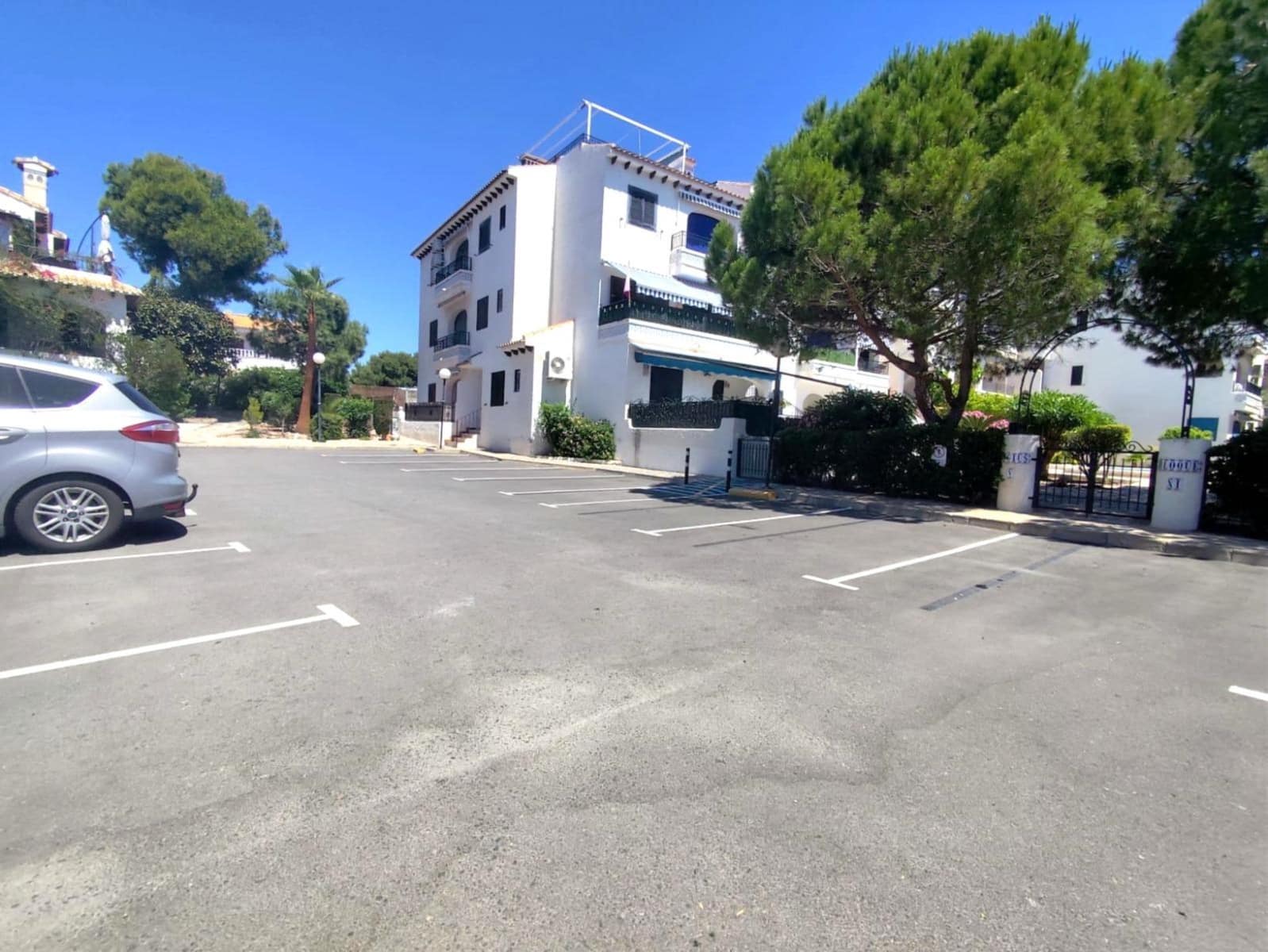 2 soverom Bungalow til salgs i Cabo Roig med svømmebasseng garasje - € 225 000 (Ref: 9908744)