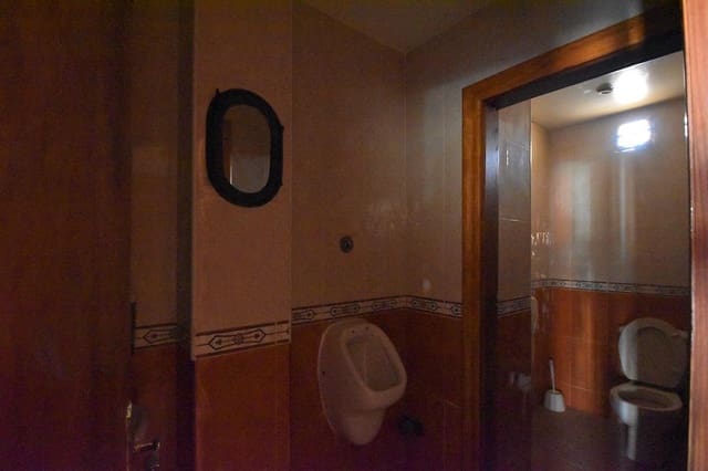 Gewerbe zu verkaufen in Lomas de Cabo Roig - Los Dolses, Orihuela - 159.000 € (Ref: 9908748)